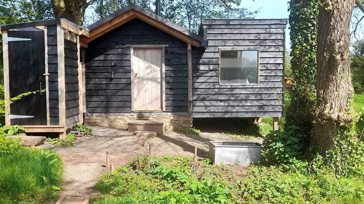 Craswall Cabin | Cosy Mountain Hut, In the Black Mountains near Hay on Wye.Sleeps 2