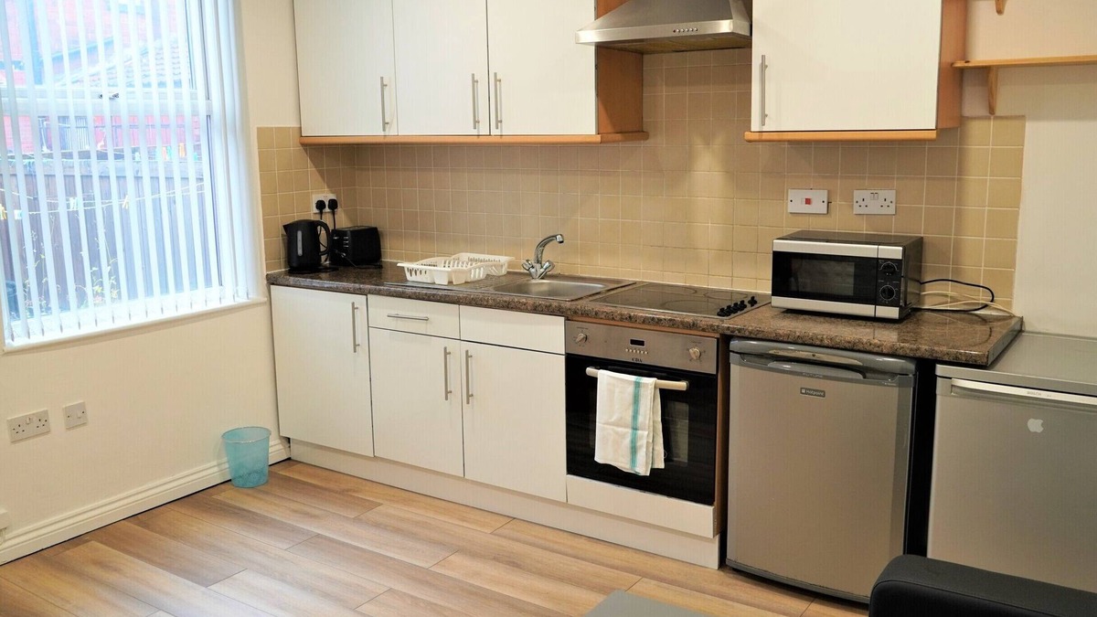 Harehills Apartment | Cosy, nice place Sleeps 3 - Ruth Apartments