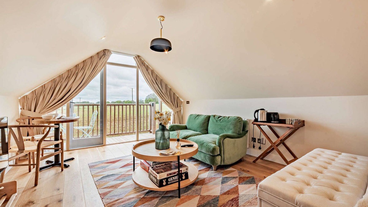 Brimpsfield Cottage | Cosy one bedroom apartment - Keepers Annexe