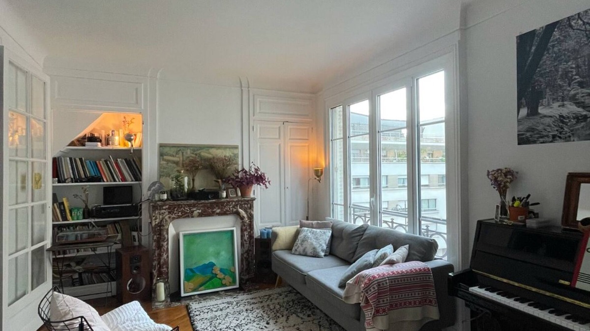 Belleville Apartment | Cosy Parisian apartment with large sunny terrace!