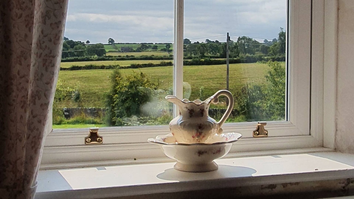 North Bitchburn Cottage | Cosy refurbished cottage on a farm in a quiet rural location with great views