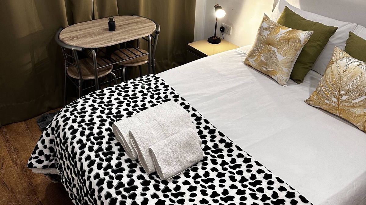 Brixton Hill Apartment | Cosy room, well-located, zone 2, near the station