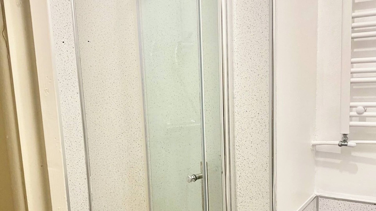 Upper Edmonton Apartment | Cosy studio, close to Tottenham hotspurs & easy access to central London