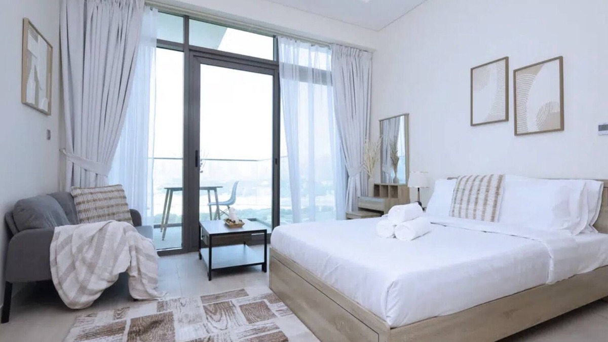 Jadaf Apartment | Cosy Studio in Azizi Creek Views