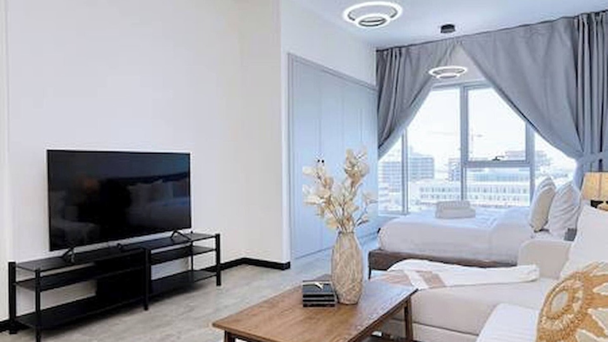 Dubai Apartment | Cosy Studio in Skycourts Tower