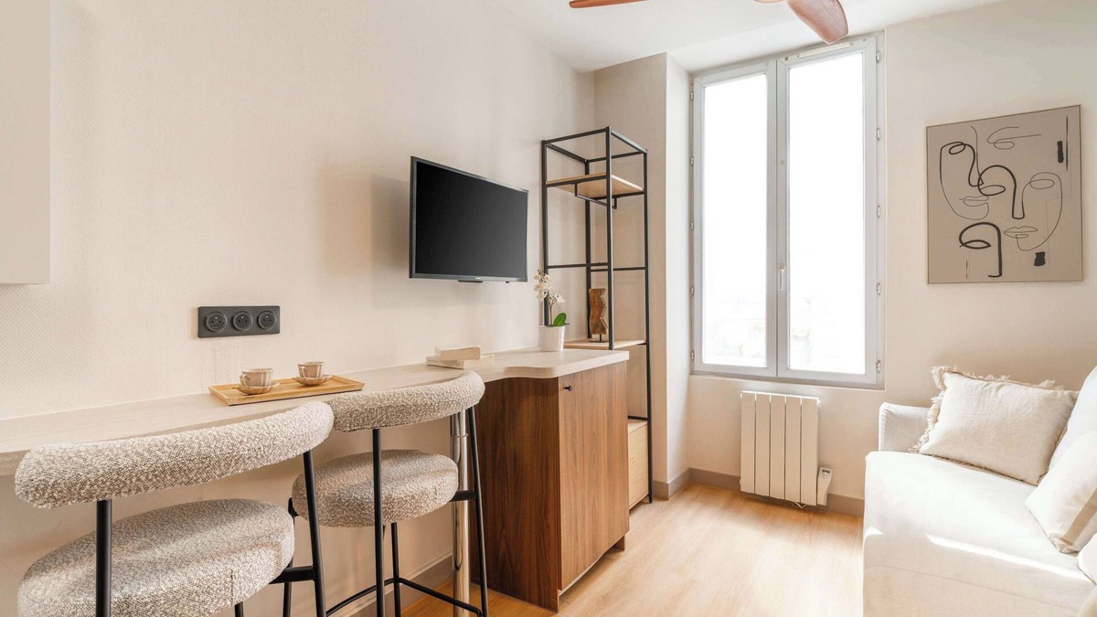 Plaisance Apartment | Cosy Studio near Gare Montparnasse