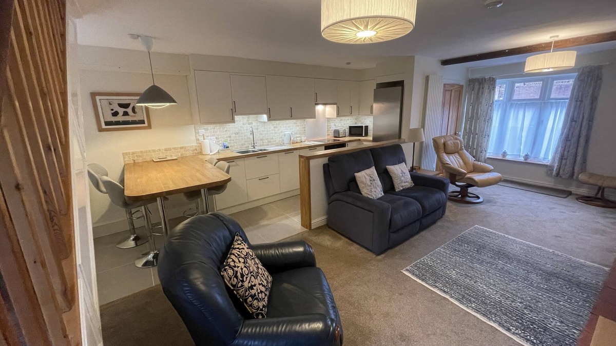 Bewdley Cottage | Cosy town centre cottage with parking