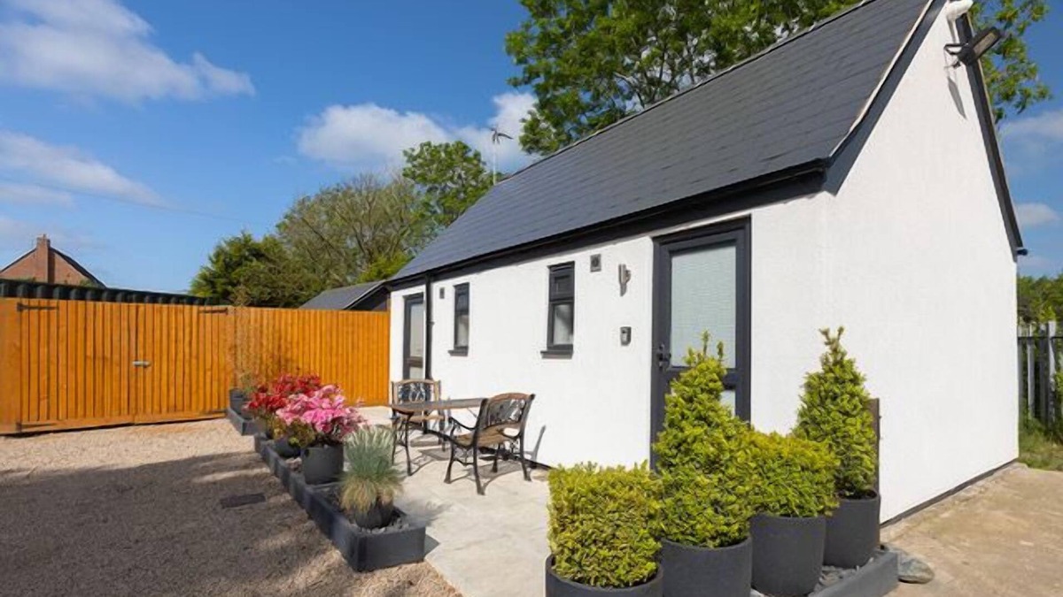Gumley Apartment | Cosy twin or double Studio near Shearsby, England