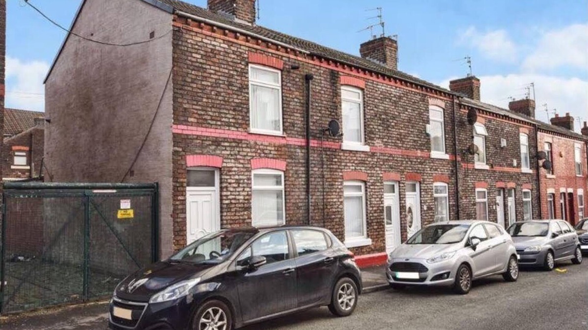 Widnes House | Cosy Widnes Family Home