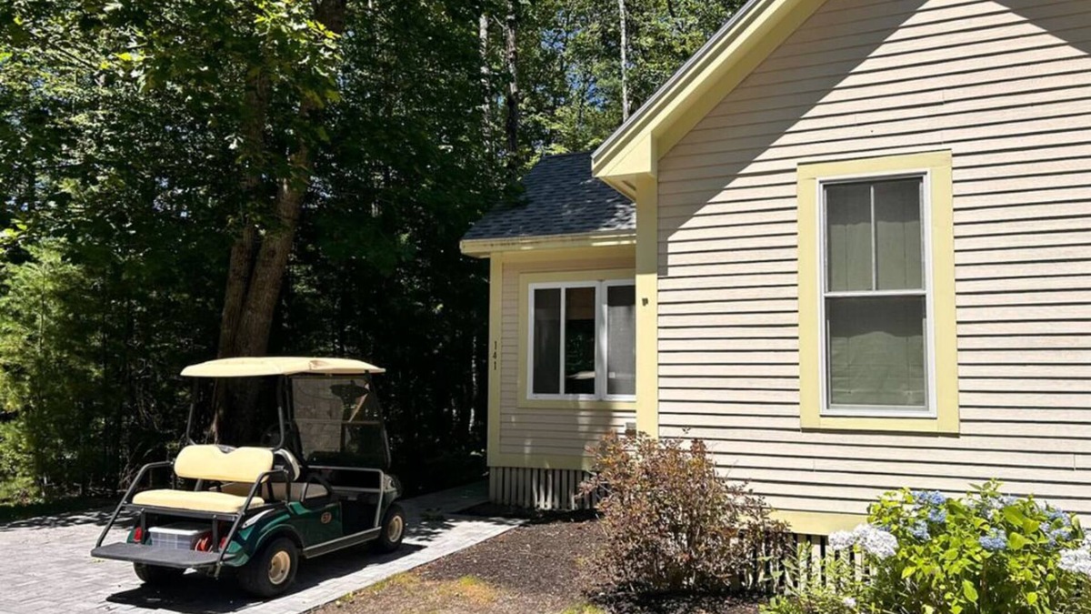Seaglass Village Cottage | Cottage #141 Seaglass village Cottages