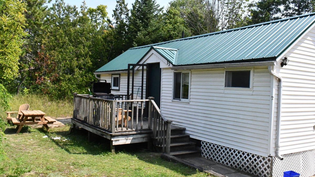 Sauble Beach Cottage | Cottage #15 - Private Access to Sauble Beach
