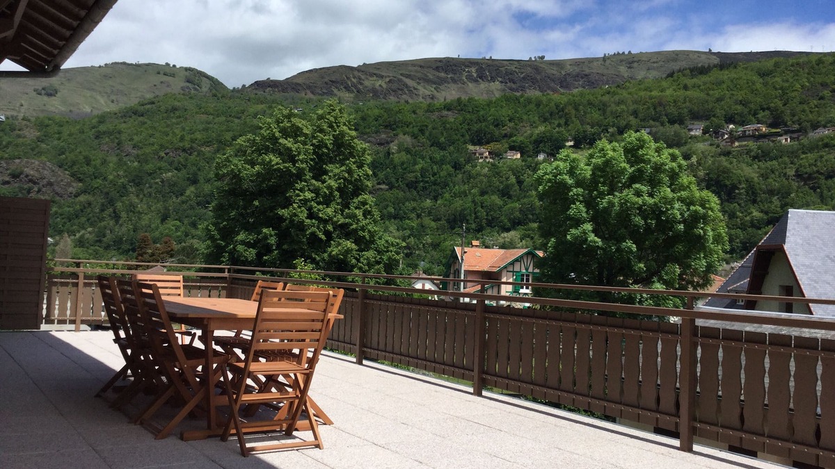 Ax-les-Thermes Apartment | cottage 4 * 300 m ski-terrace 100 m²-private parking-sauna-wifi- gym