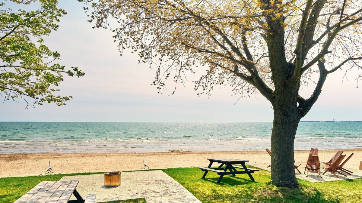 Wainfleet House | Cottage # 4...thelongbeachresort.ca