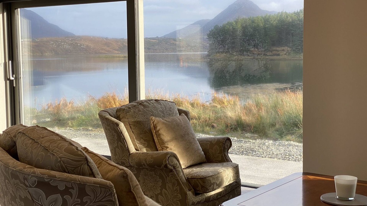 Connemara Cottage | Cottage 421 - Letterfrack - sleeps 4 guests in 2 bedrooms