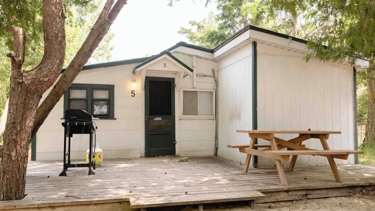 Sauble Beach Cottage | Cottage #5 - Sauble Beach Front