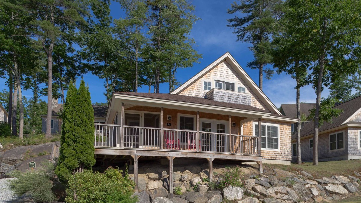 Edgecomb House | Cottage 56 is a beautiful modern property with direct views of Sheepscot River.