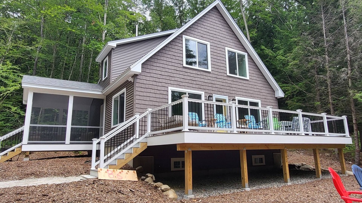 Bridgewater House | Cottage at Newfound Lake - Sleeps 8, Boat Launch, Beach Access, and more!
