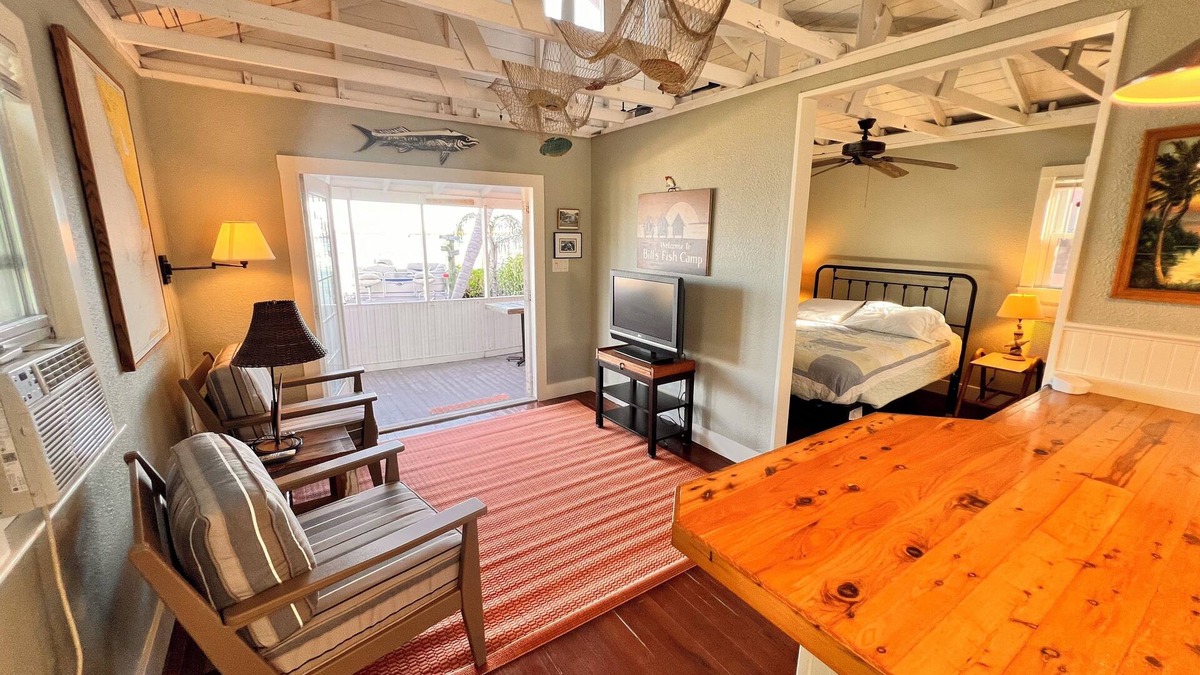 Bradenton Beach Cottage | Cottage B at Historic Waterfront Fish Camp. Private dock- 1 minute walk to beach