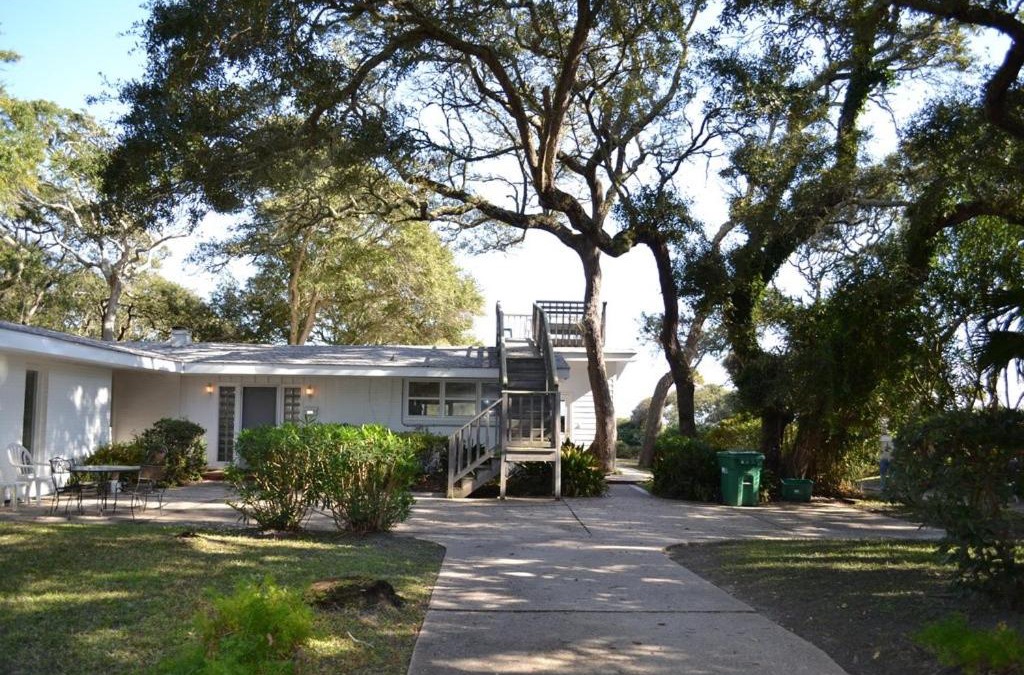Jekyll Island Apartment | COTTAGE BY THE SEA - Unit A Duplex