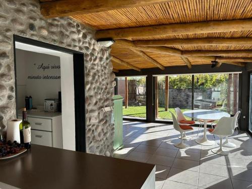 Ugarteche House | Cottage de los Andes