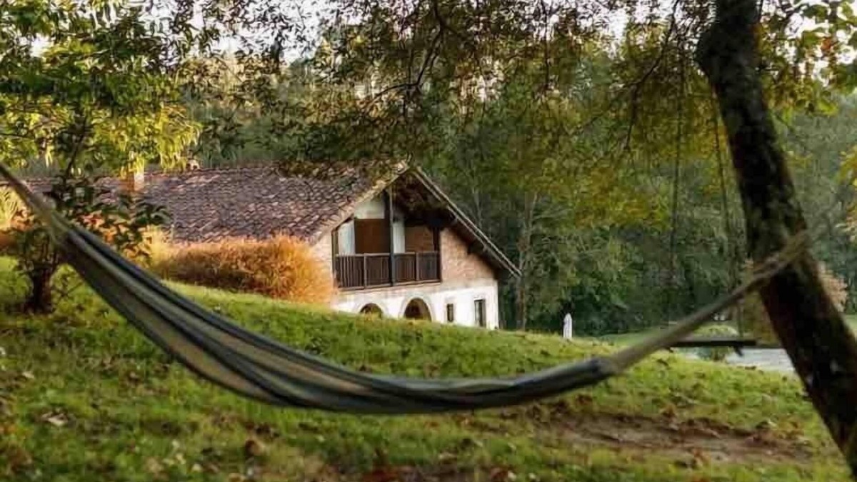 El Barcenal Cottage | Cottage-Family-Private Bathroom-Garden view-Aire