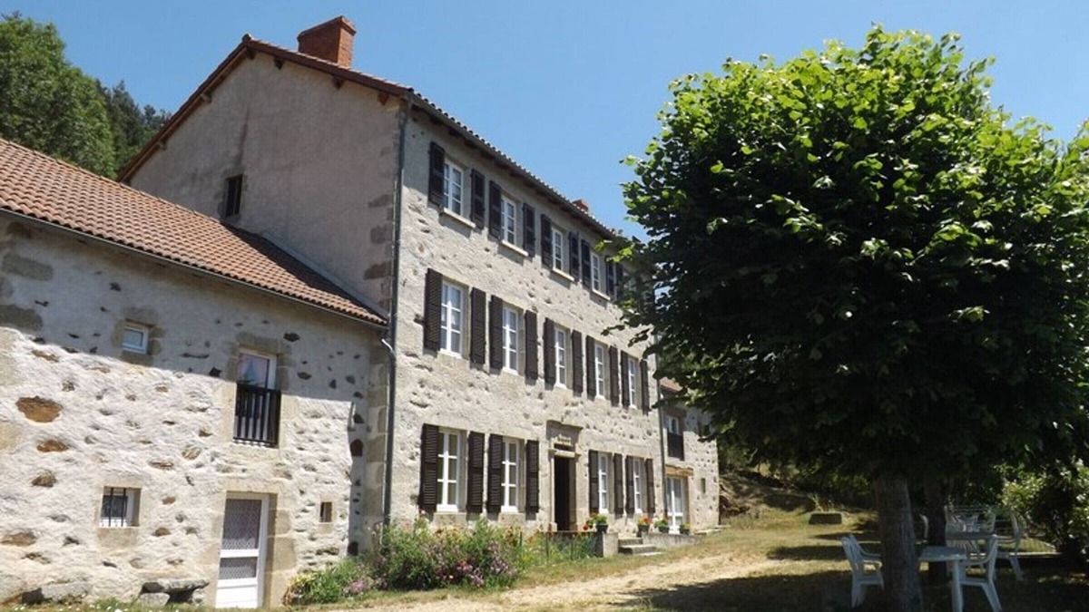 Lorcieres Cottage | Cottage for 3 with TV and pets allowed in Lorcières