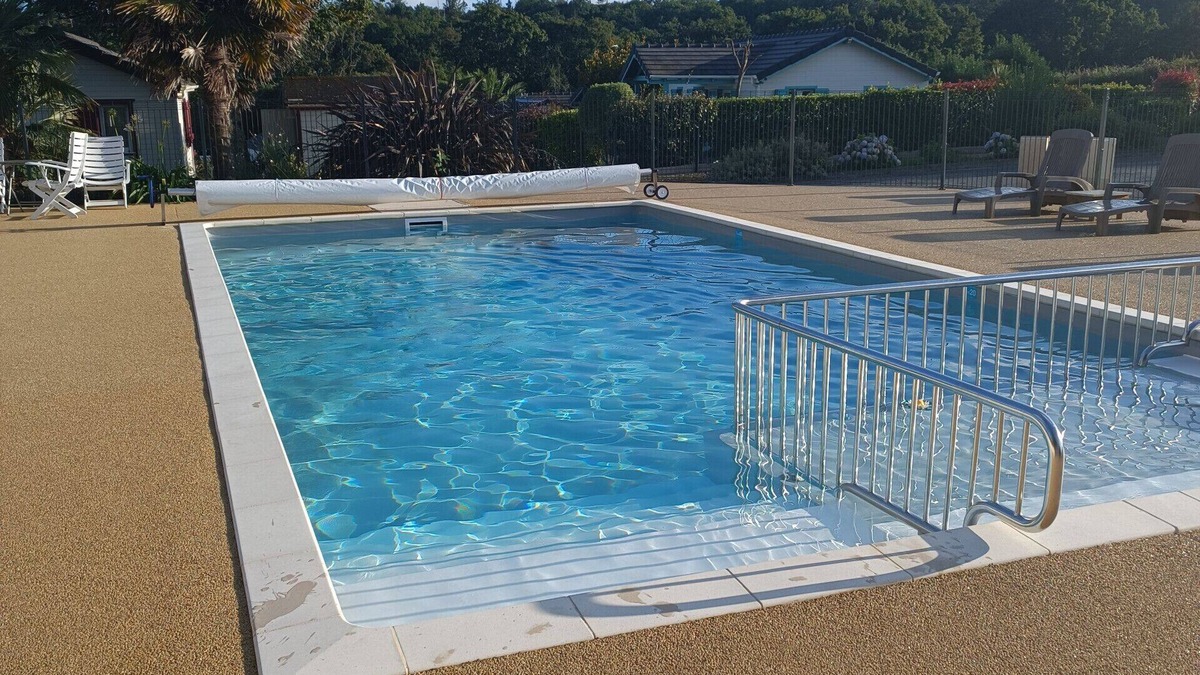 Pont-l'Abbe Ski Chalet | Cottage for 5 in a residence with swimming pool