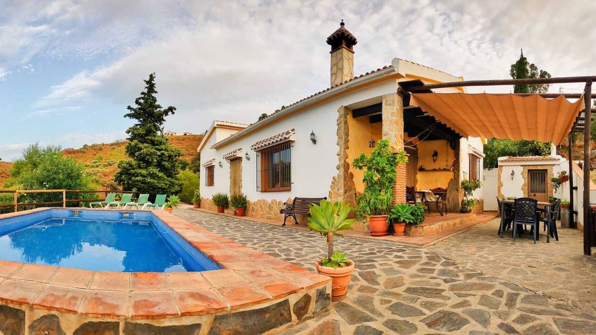 Competa Cottage | Cottage for 7 people with fabulous mountain views