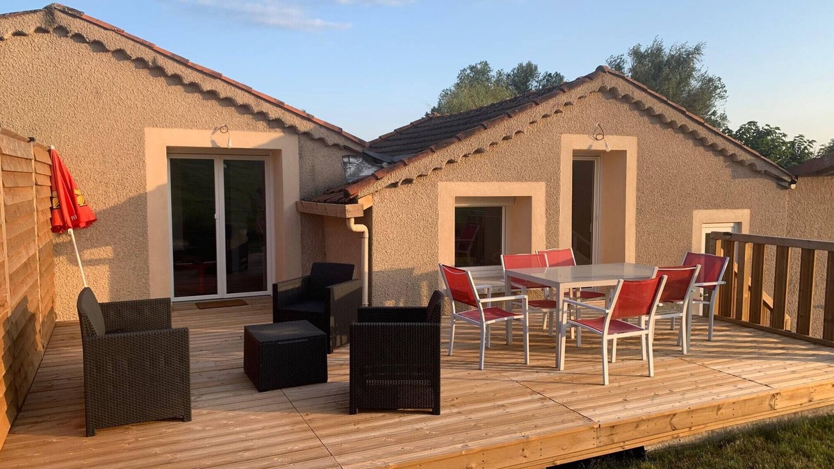 Saint-Marcel-de-Felines House | Cottage 'Domaine De Jarentin 4-5 P' with Wi-Fi