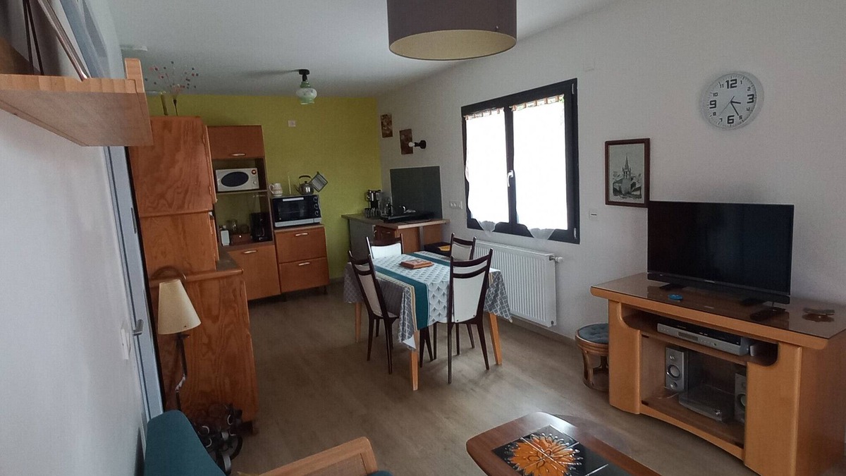 Saint-Thomas-en-Royans House | Cottage 'Chez Suzanne' with Mountain View, Shared Terrace and Shared Garden