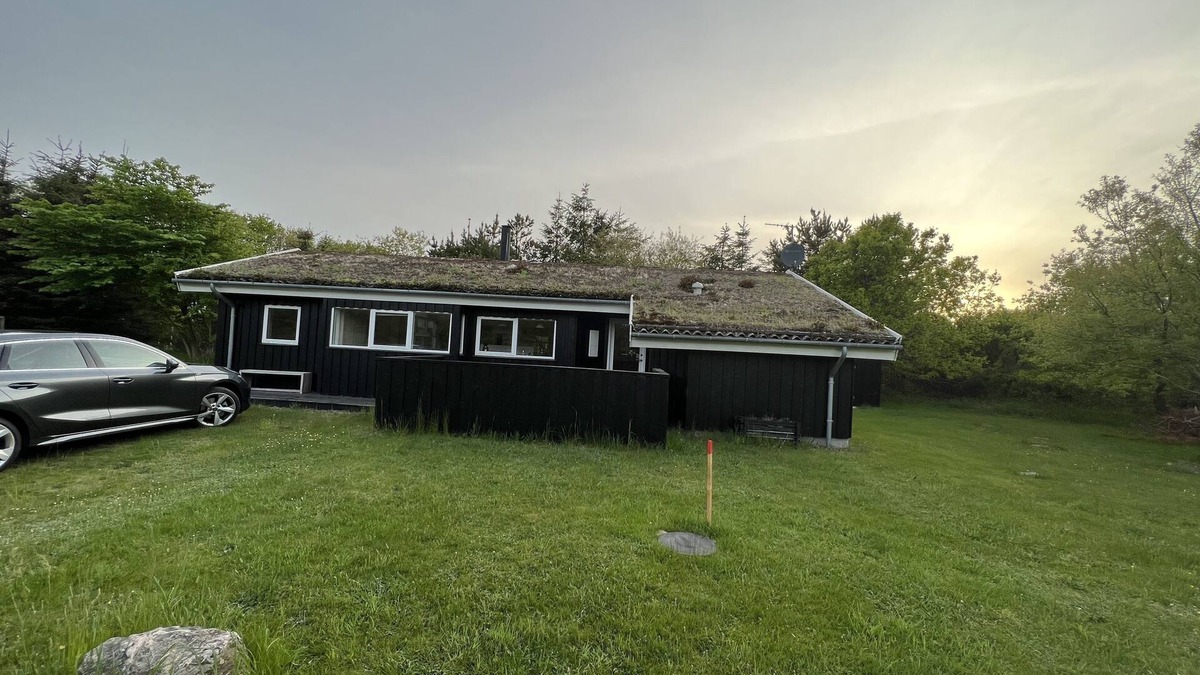 Blokhus Cottage | Cottage holiday surrounded by nature and peaceful fields.