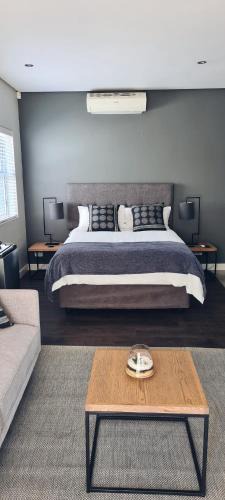 Greater Johannesburg Metropolitan Area Apartment | Cottage in Sandton