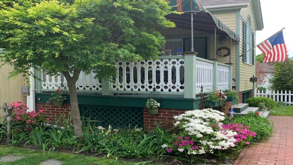 Cape May Cottage | Cottage in the Historic District