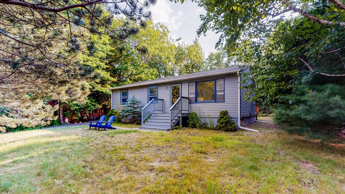 Otter Creek House | Cottage in the middle of Acadia with great deck - near trails, town & beaches