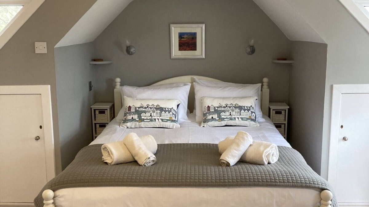 Waren Mill Cottage | Cottage In Waren Mill Near Bamburgh With Stunning Views Over Budle Bay