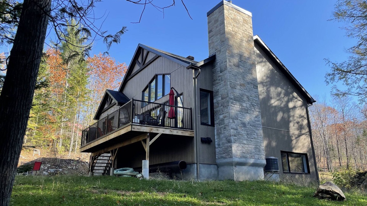 Val-des-Monts Cottage | Cottage/Lake House - New - Beautiful views - Clean and comfortable