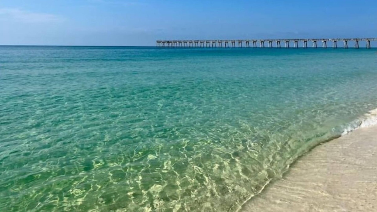 Gulf Breeze Cottage | Cottage Near Live Oaks Preserve ~10 min to Beach!