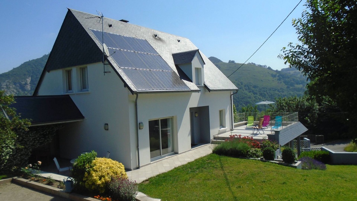 Viger House | Cottage near Lourdes 12 people
