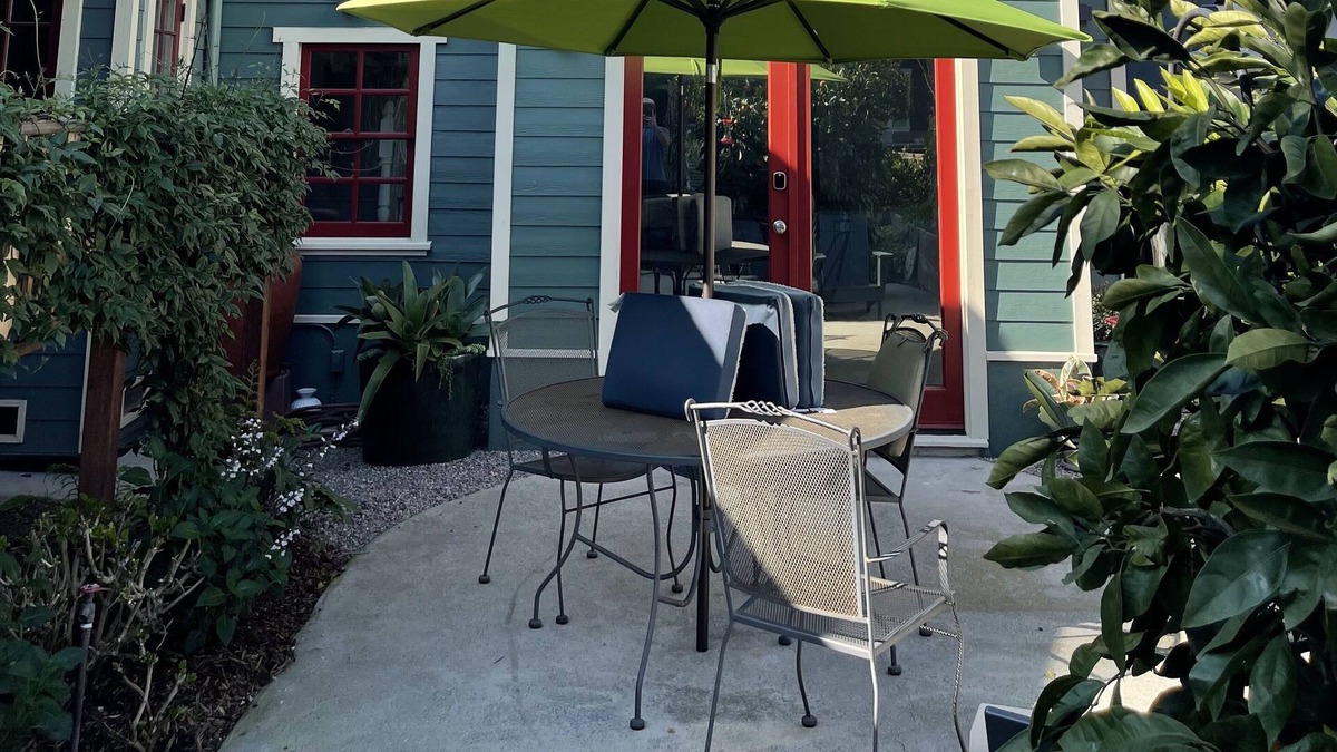 Venice Cottage | Cottage on lovely walkstreet in Venice