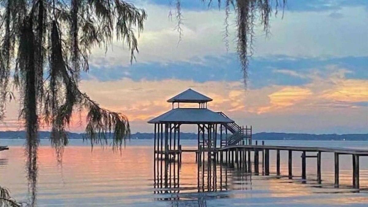 Fruit Cove Apartment | Cottage on River