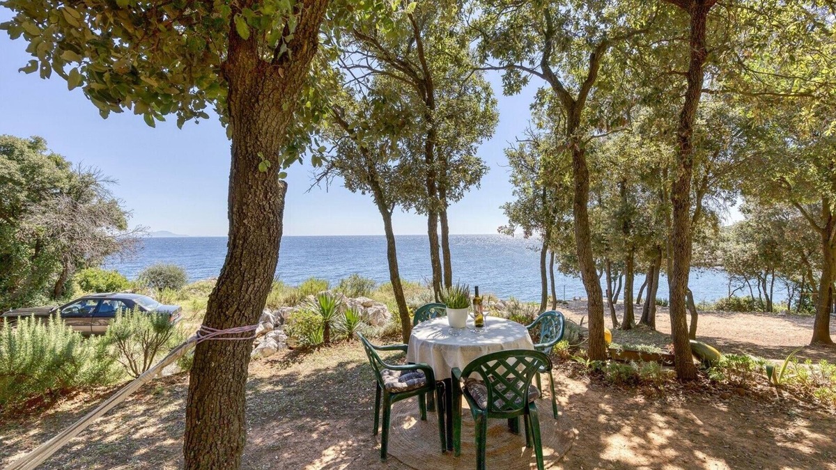 Kavran Apartment | Cottage on the Kavran Beach
