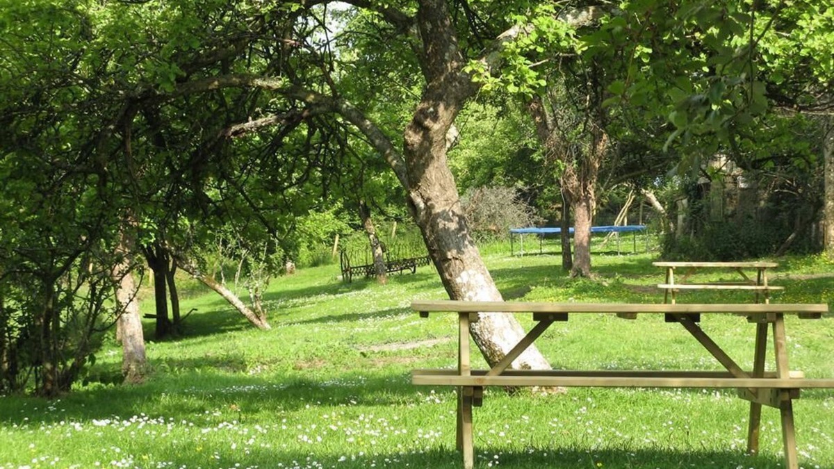 Heligan Cottage | Cottage-Private Bathroom-Swallow