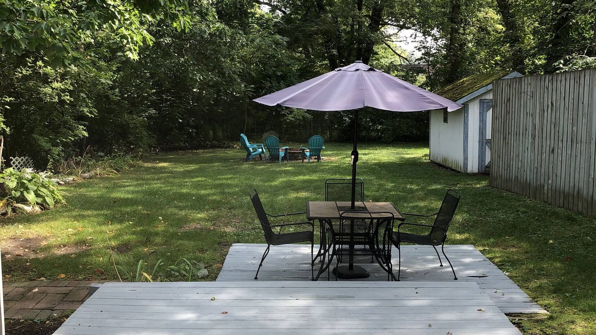 Benton Harbor House | Cottage Retreat - Minutes to Beaches, Harbor Shores Golf, and Downtown St. Joe