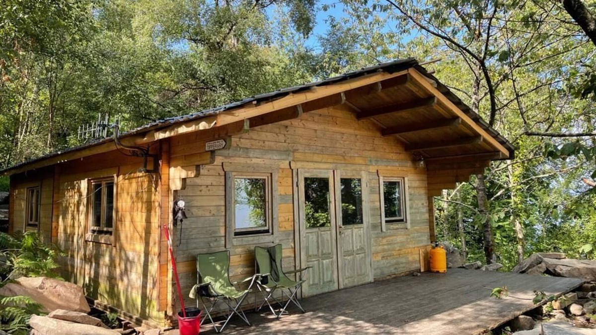 Garrykennedy Cottage | Cottage - Sleeps up to 6 & hot tub