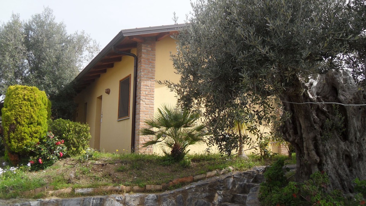 Reggio Calabria House | Cottage with garden in the hills in Reggio Calabria