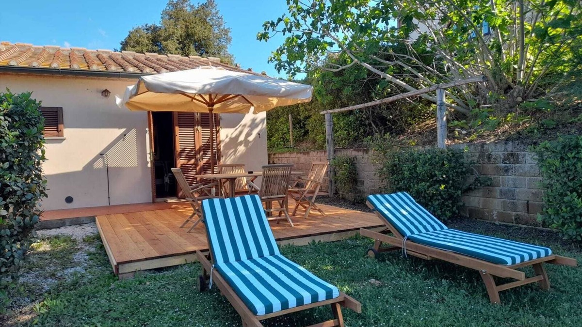 Sassetta Apartment | Cottage with Garden Verde