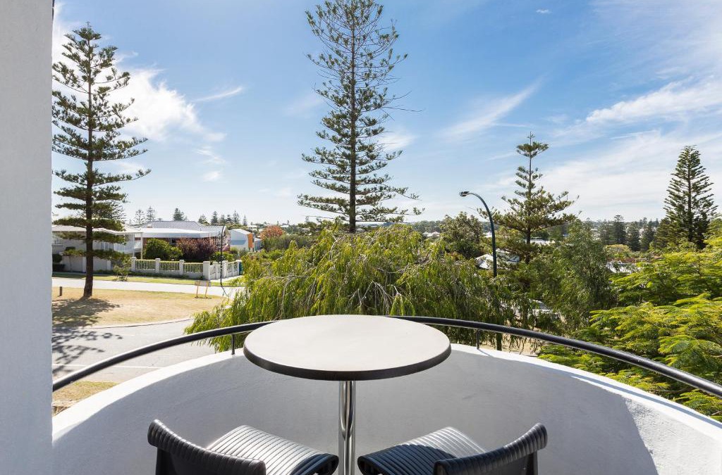 Cottesloe Apartment | Cottesloe Beach Deluxe Apartment - Executive Escapes