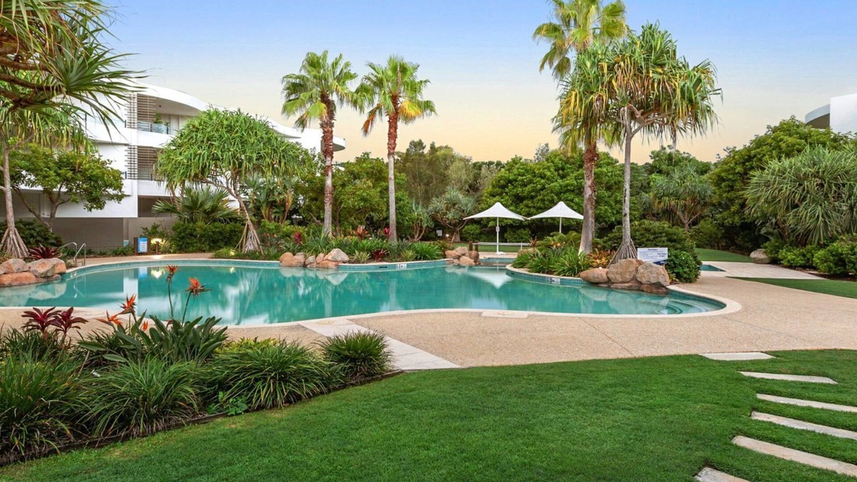 Casuarina Apartment | COTTON BEACH APARTMENT 35 - POOL VIEWS
