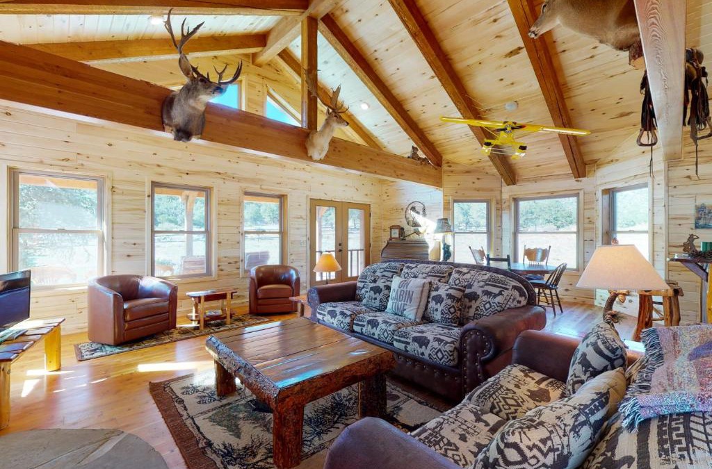 South Fork House | Cougar Canyon Main and Bunk