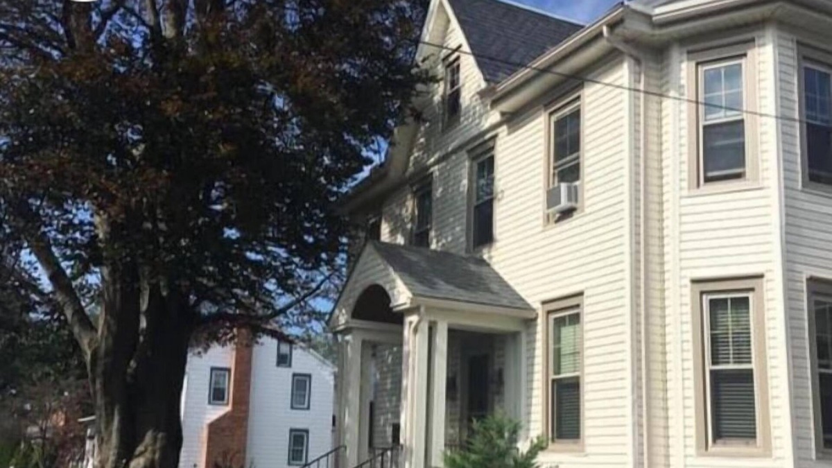 Conestoga House | Country charmer in village of Conestoga